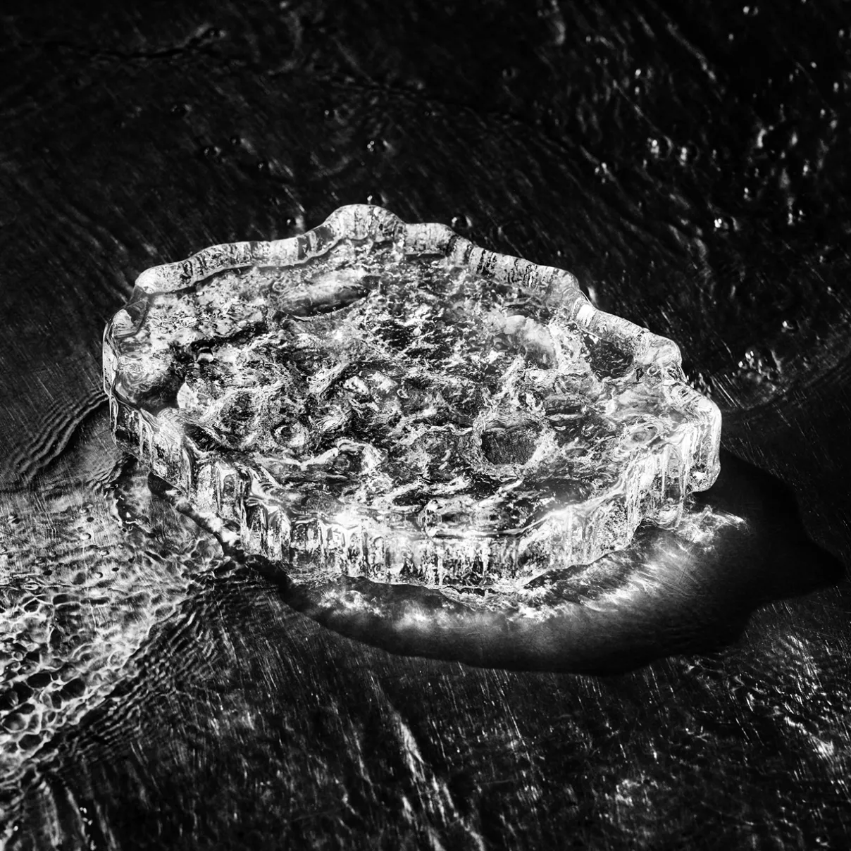 IITTALA Tarjoiluastiat|Tarjottimet Ja Tarjoilulautaset-Jäälautta taide-esine 260x35mm Kirkas