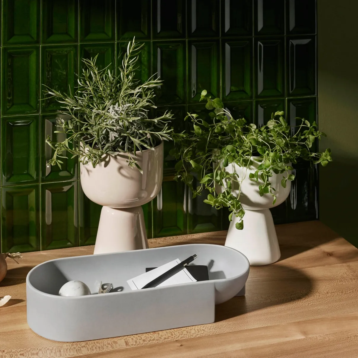 IITTALA Sisustuskulhot Ja -Tarjottimet|Piensisustus-Keraaminen kulho 370x75mm vaaleanharmaa