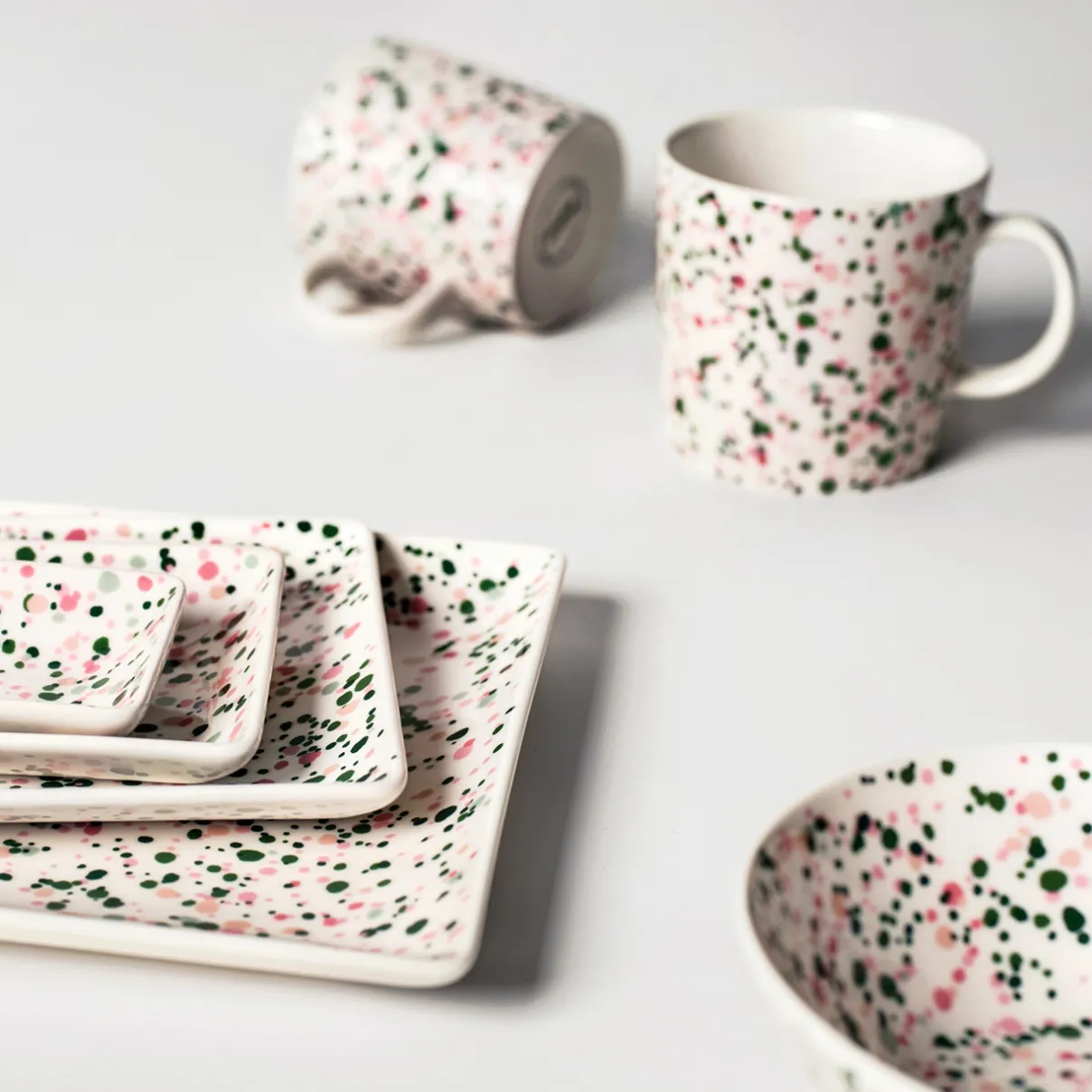 IITTALA Kulhot-Kulho 15cm Helle pinkki-vihreä Helle pinkki-vihreä