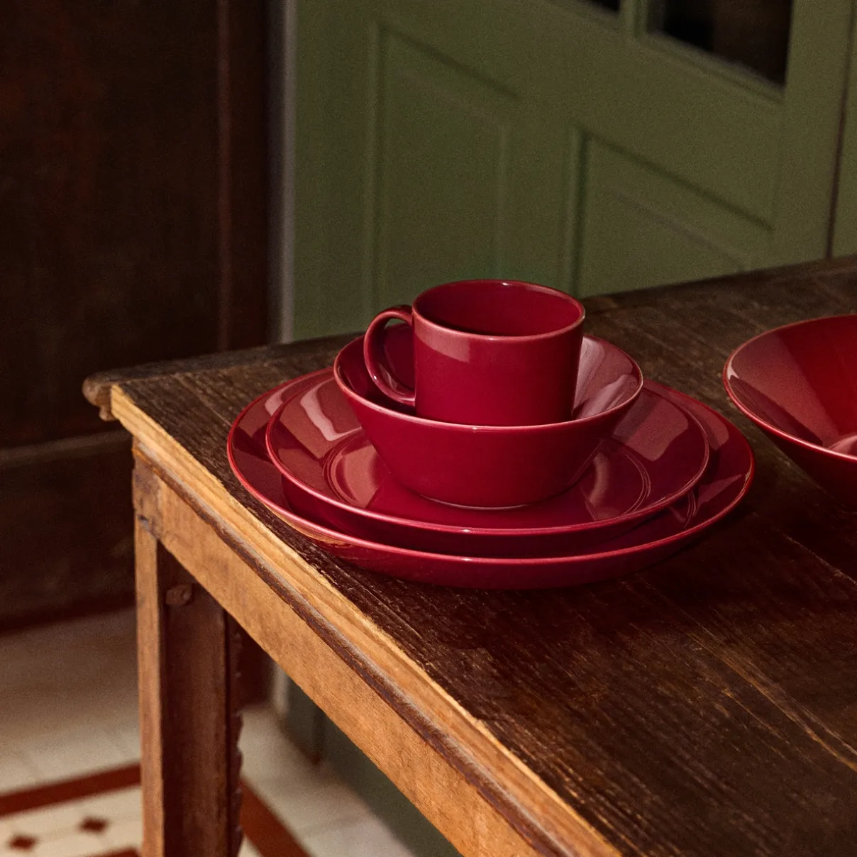 IITTALA Lautaset-Lautanen 21 cm kirsikka