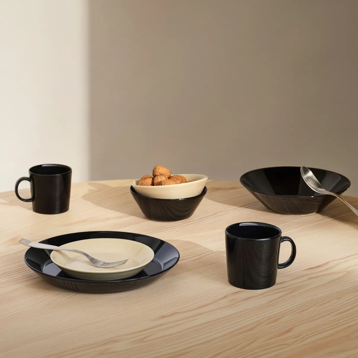IITTALA Lautaset-Lautanen 21cm Musta