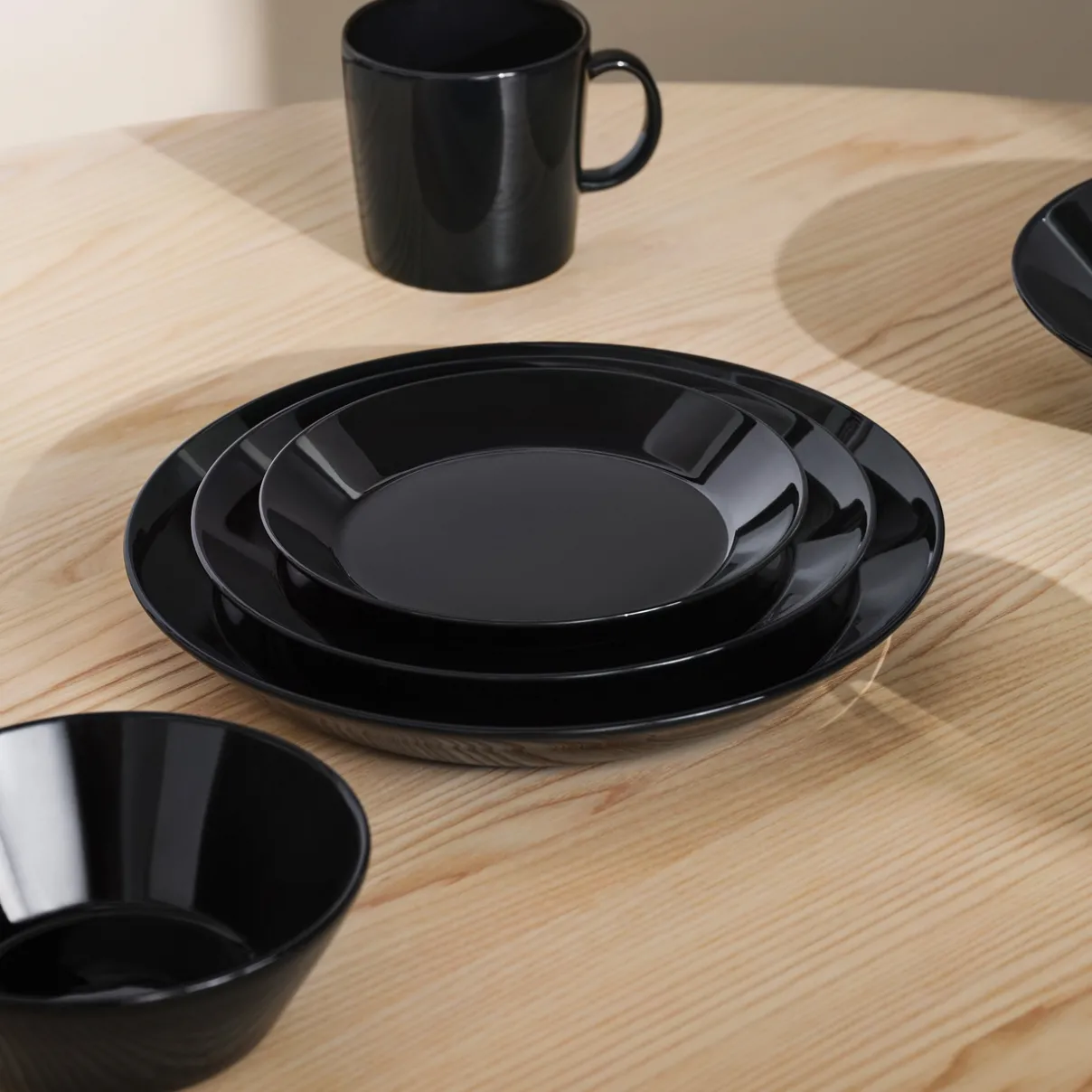 IITTALA Lautaset-Lautanen 17cm Musta