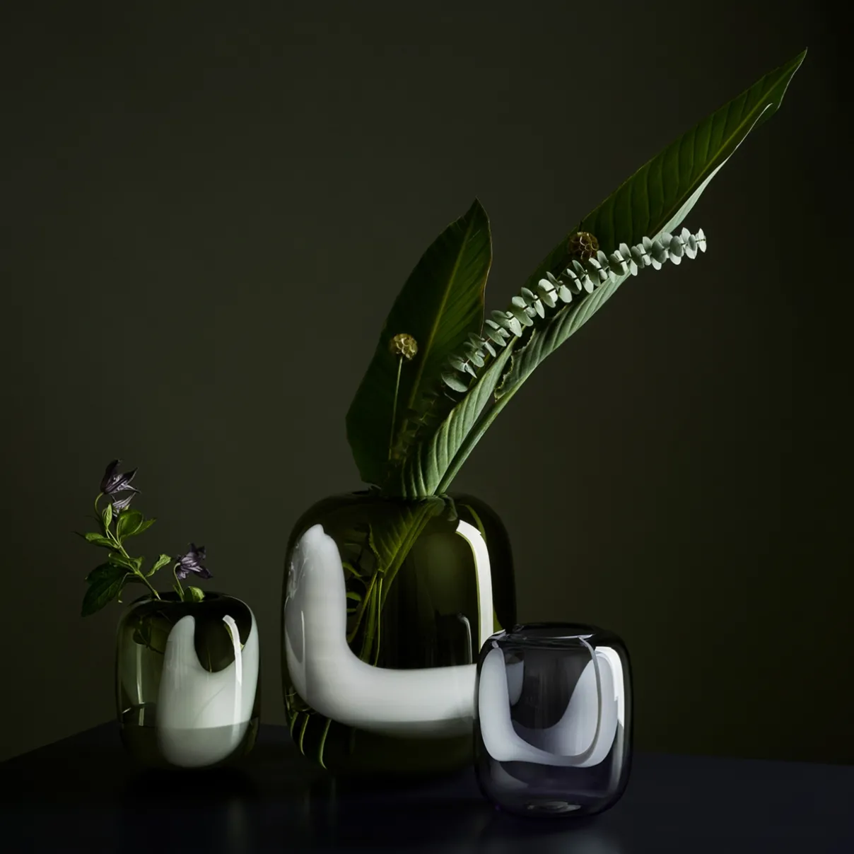 IITTALA Taide-Esineet-Maljakko 320mm sammaleenvihreä/opaali Sammaleenvihreä