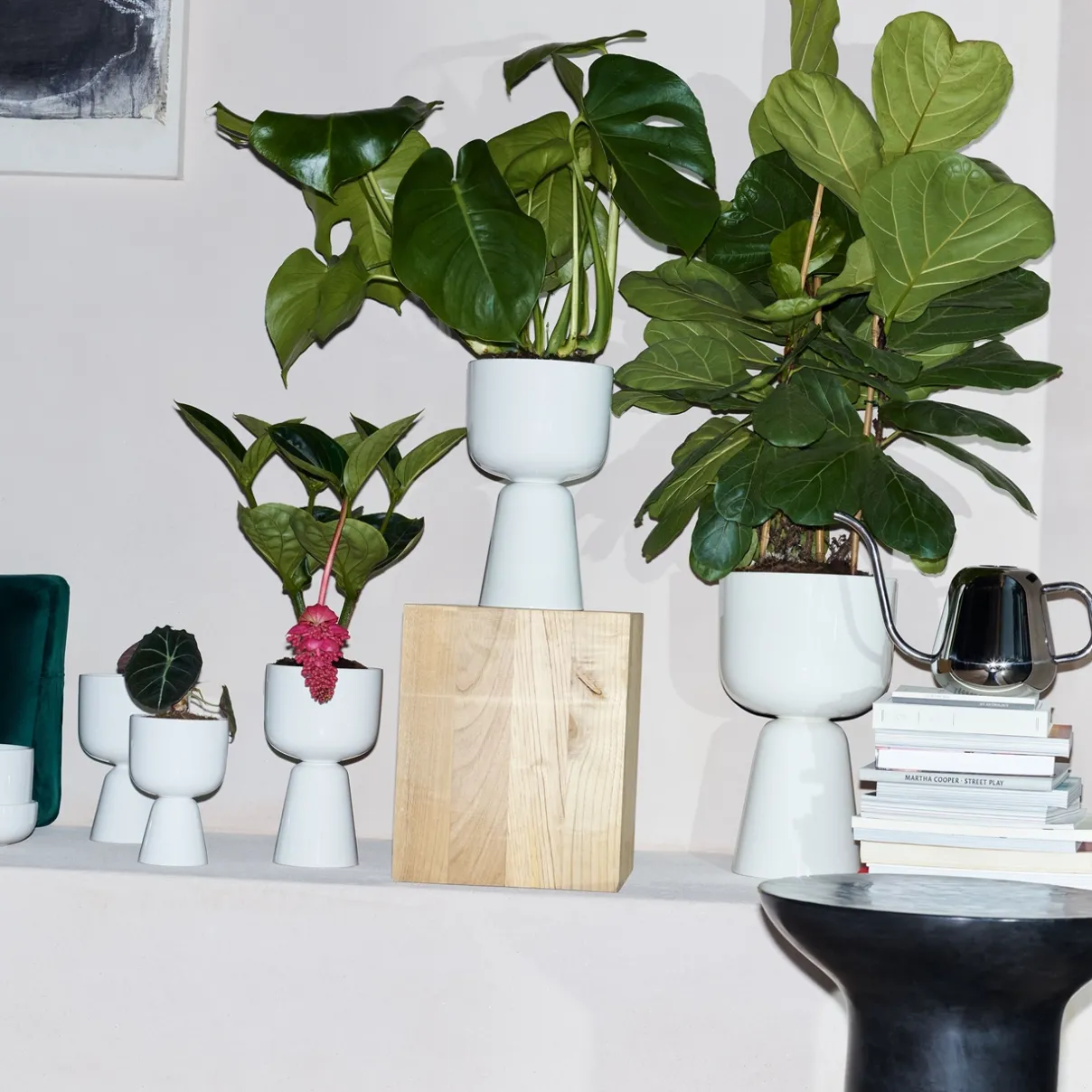 IITTALA Kukkaruukut-Ruukku jalallinen L Valkoinen