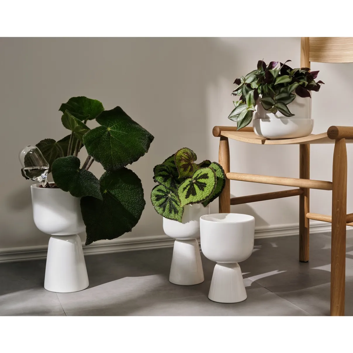 IITTALA Kukkaruukut-Ruukku jalallinen S Valkoinen